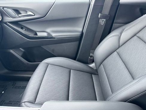 New 2026 Chevrolet Equinox LT w/ Convenience Package II AWD/4WD image 23