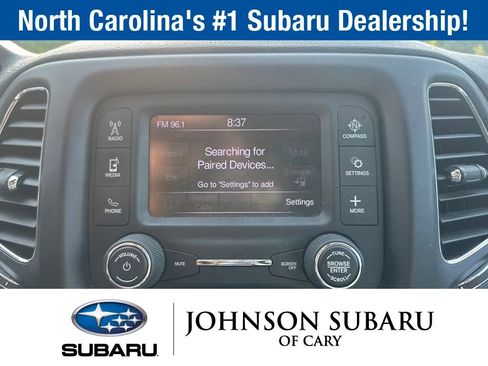 Used 2018 Jeep Compass Latitude FWD image 10