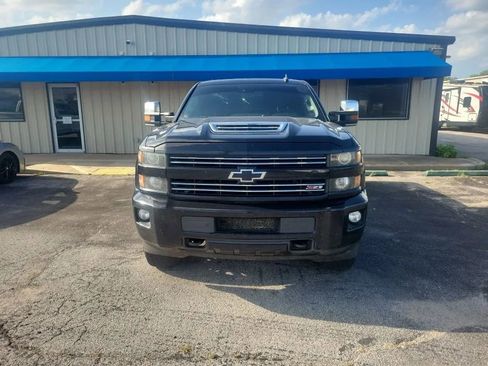 Used 2017 Chevrolet Silverado 2500 LTZ image 21