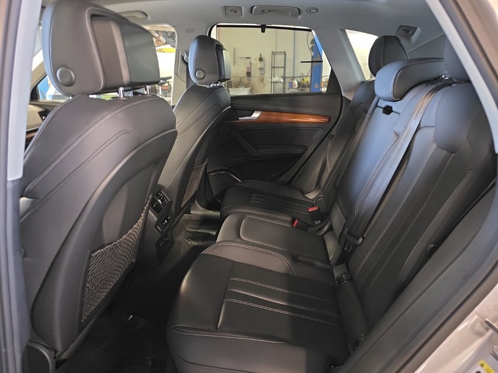 Used 2022 Audi Q5 2.0T Premium Plus w/ Premium Plus Package AWD/4WD image 5
