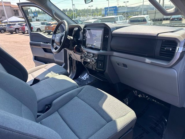 Used 2025 Ford F150 XLT w/ Equipment Group 301A Standard AWD/4WD image 13