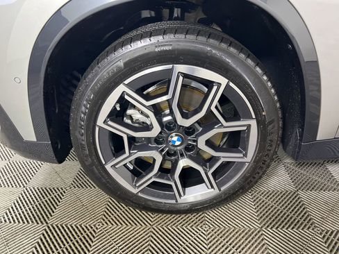 Used 2025 BMW X1 xDrive28i w/ Convenience Package image 17