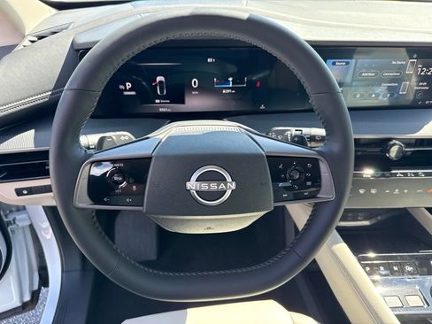 Certified 2025 Nissan Murano SV AWD/4WD image 7