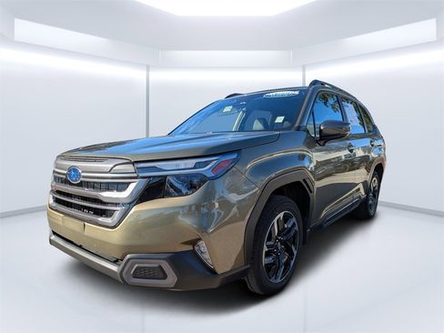 Certified 2025 Subaru Forester Limited w/ Popular Package #2 image 8