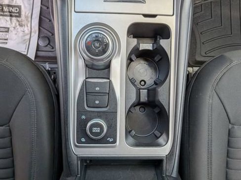 Used 2020 Ford Explorer XLT w/ Comfort Package AWD/4WD image 13