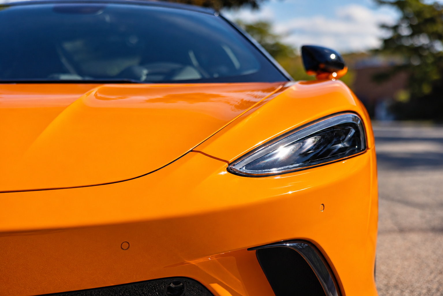 Used 2025 McLaren GTS RWD image 19