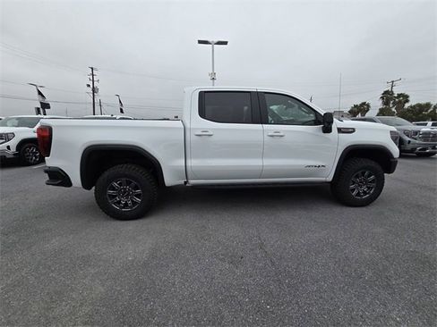 New 2026 GMC Sierra 1500 AT4X image 4
