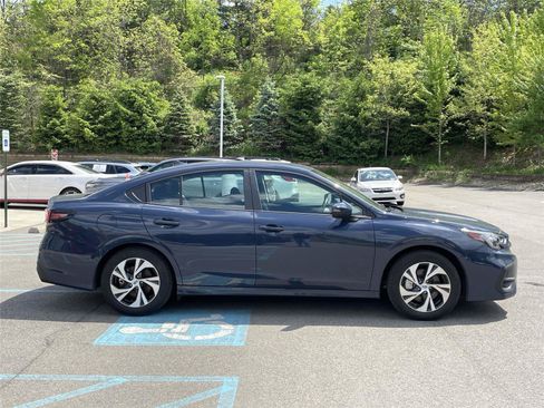 Certified 2025 Subaru Legacy Premium AWD/4WD image 6