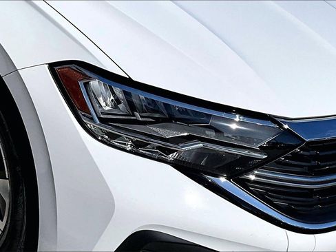 Certified 2024 Volkswagen Jetta S image 12