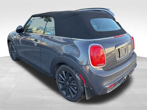 Used 2018 MINI Cooper S image 2