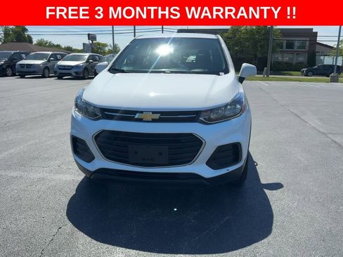 Used 2017 Chevrolet Trax LS AWD/4WD image 3