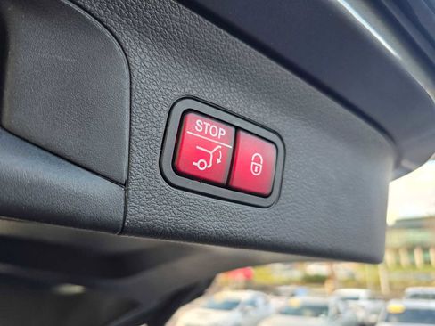 Used 2021 Mercedes-Benz GLS 450 4MATIC image 20