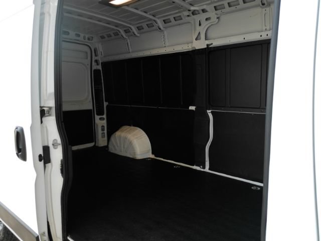 Used 2025 RAM ProMaster 2500 w/ Convenience Group FWD image 7