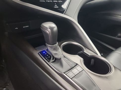 Used 2024 Toyota Camry SE image 35