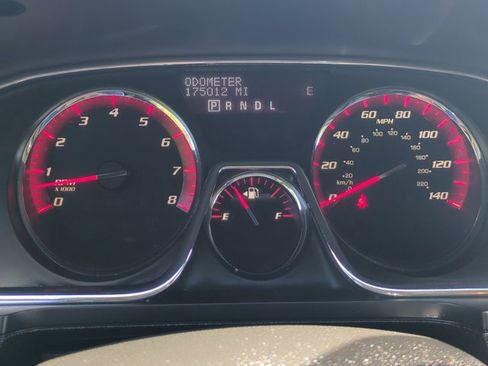 Used 2015 GMC Acadia Denali image 11