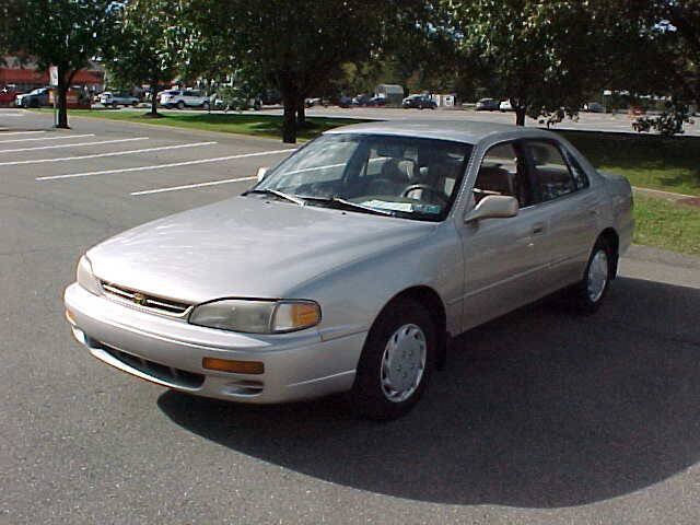 Used 1996 Toyota Camry LE w/ Elite Pkg FWD image 27