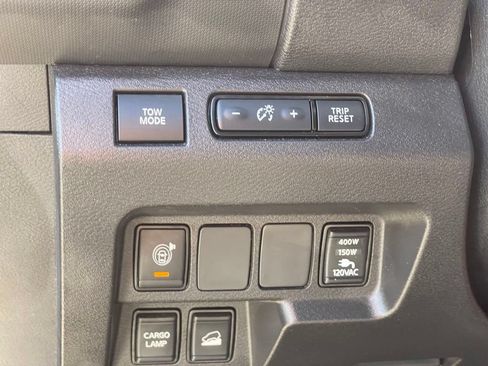 Used 2023 Nissan Frontier PRO-4X w/ Pro Convenience Package AWD/4WD image 16