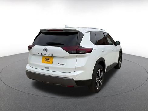 Used 2026 Nissan Rogue SL AWD/4WD image 15