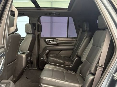 Used 2021 Chevrolet Tahoe Z71 w/ Max Trailering Package AWD/4WD image 19