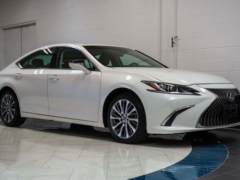 Used 2019 Lexus ES 350 w/ Premium Package FWD image 5
