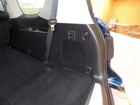 Used 2021 INFINITI QX80 Luxe image 36