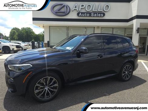 Used 2021 BMW X5 xDrive40i w/ M Sport Package image 1
