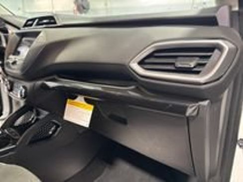 Used 2022 Chevrolet TrailBlazer LS FWD image 31
