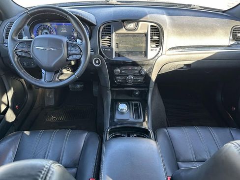 Used 2017 Chrysler 300 S image 16