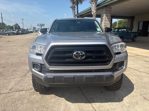 Used 2020 Toyota Tacoma SR w/ SX Package RWD image 12