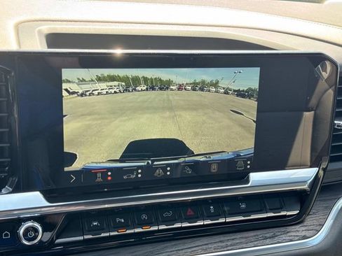 New 2026 GMC Sierra 1500 SLT w/ SLT Premium Package image 32