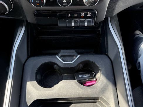 Used 2020 RAM 1500 Big Horn image 25