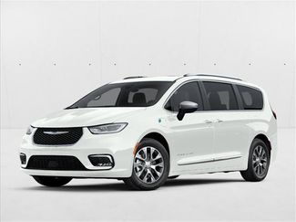 Used 2021 Chrysler Pacifica Pinnacle FWD video 1