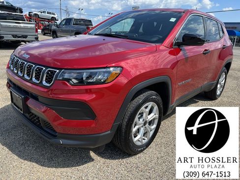 Used 2025 Jeep Compass Sport image 1