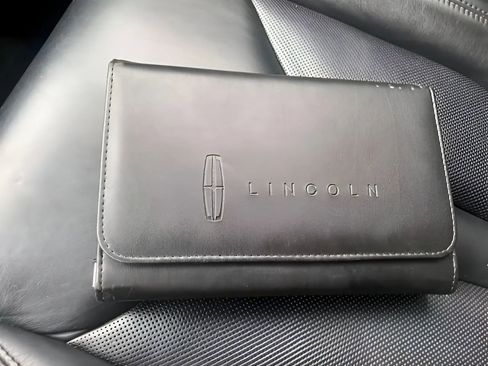 Used 2019 Lincoln Nautilus Select image 27