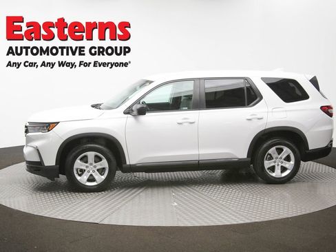 Used 2023 Honda Pilot LX image 59