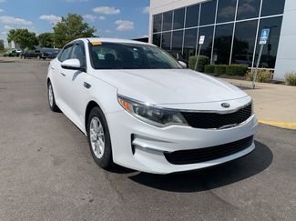 Used 2017 Kia Optima LX image 1