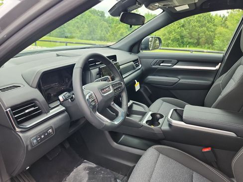 New 2026 GMC Terrain Elevation FWD image 9