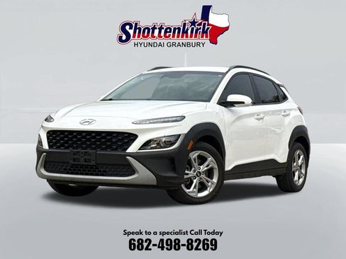 Used 2023 Hyundai Kona SEL AWD/4WD image 1