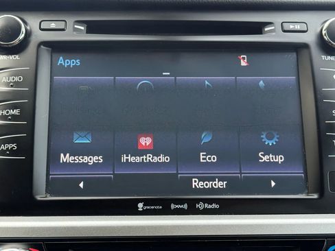 Used 2019 Toyota Highlander XLE image 34