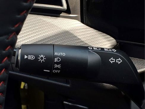 New 2026 Nissan Kicks SR AWD/4WD image 20