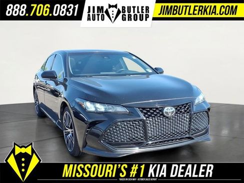 Used 2019 Toyota Avalon XSE w/ All Weather Liner Package FWD image 26
