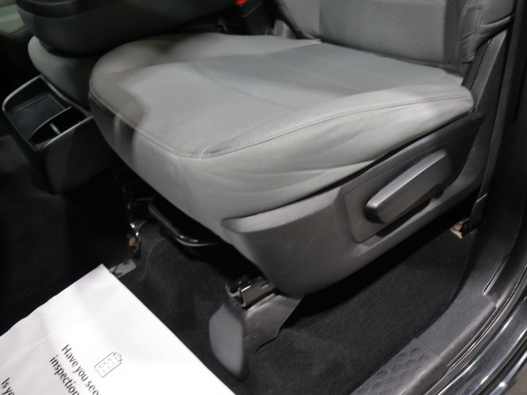 Used 2019 RAM 1500 Express w/ Express Value Package AWD/4WD image 12