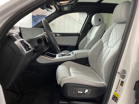 Certified 2024 BMW X5 xDrive40i w/ Premium Package image 5
