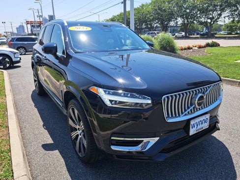 Used 2023 Volvo XC90 T8 Ultimate w/ Protection Package Premier image 4