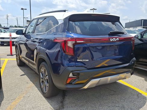 Used 2024 Kia Seltos S AWD/4WD image 4
