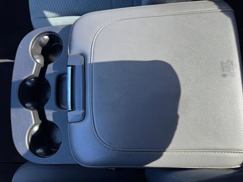 Used 2015 RAM 1500 Express AWD/4WD image 26
