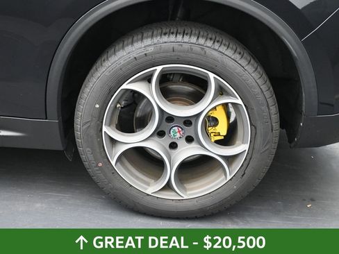 Used 2020 Alfa Romeo Stelvio Sport w/ Cold Weather Package image 17