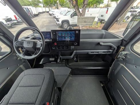 Used 2024 Chevrolet Brightdrop 600 w/ Battery Pack, Max Range AWD/4WD image 15