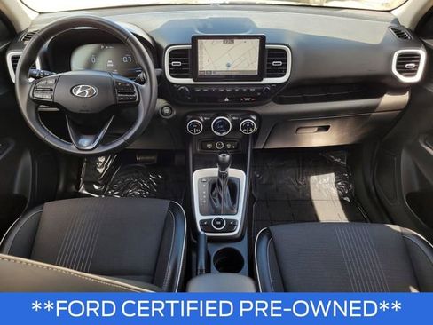 Used 2023 Hyundai Venue FWD image 22