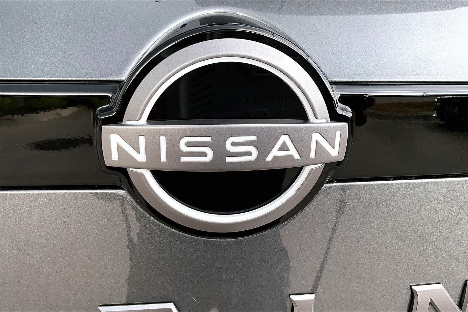 New 2026 Nissan Pathfinder SL FWD image 15